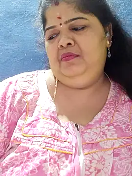 tamilthanushri live sex cam