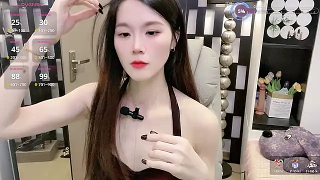 Yueyue-MM live sex cam