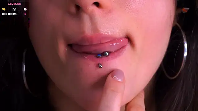 Holla_Molly live sex cam