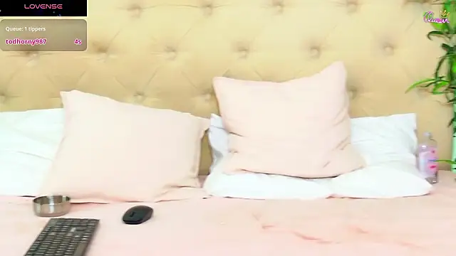 AmyEliss's cam snapshot