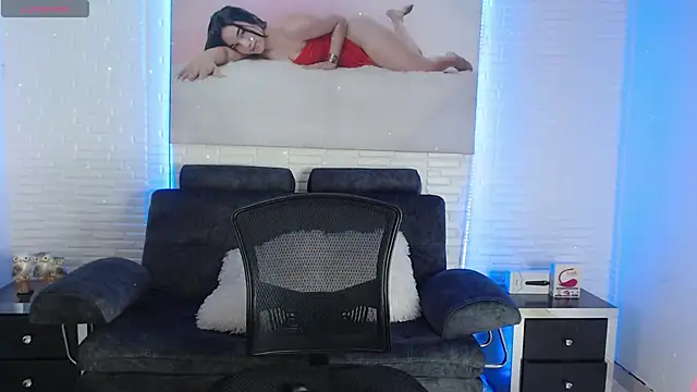 Lolitta_xxx's cam snapshot