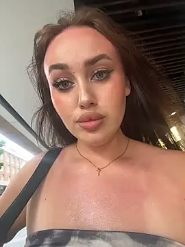 KiraSunshine live sex cam