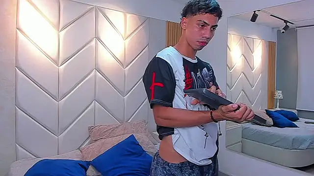 AnyelMiller's cam snapshot