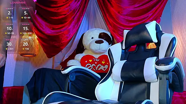 Thaiel_Fosteer live sex cam