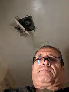 bobby69cock live sex cam