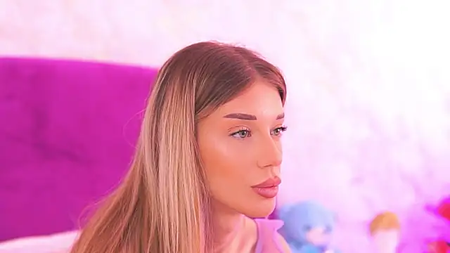 EllinaNuria's cam snapshot