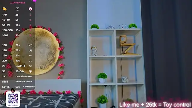 LauraHansil's cam snapshot