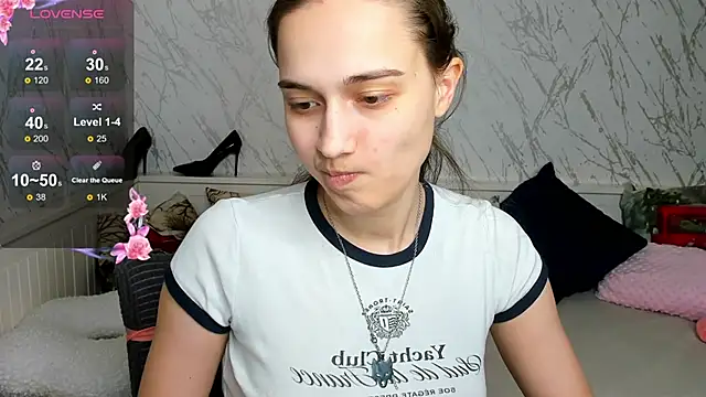 Alisa__Hall live sex cam