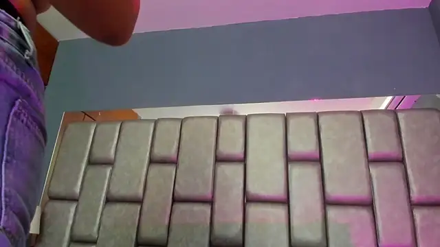 Foxy_Assh_ live sex cam