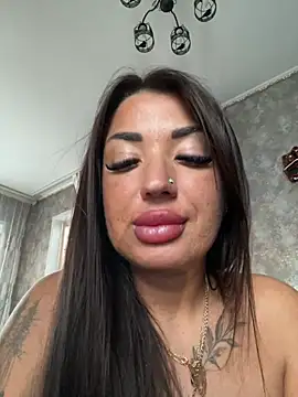 RuslanaXX live sex cam