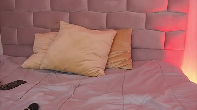 AnitaKariri live sex cam