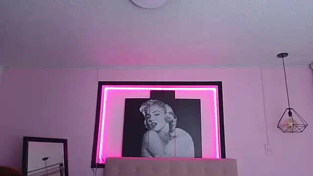 Kendall_fox_x's cam snapshot