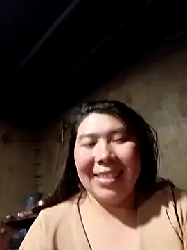 quynhkoolbae live sex cam