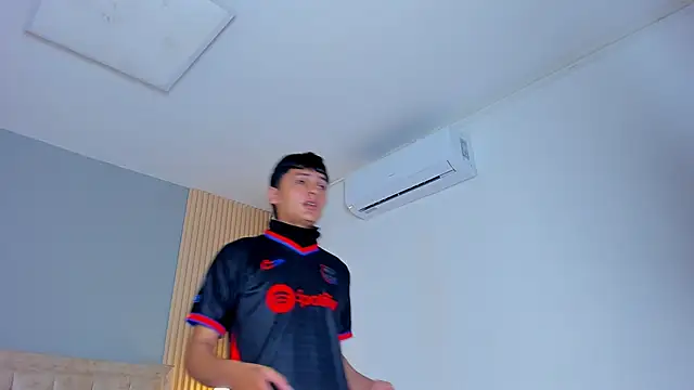 Maxii18_'s cam snapshot