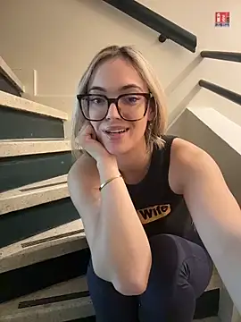 zoeypink live sex cam