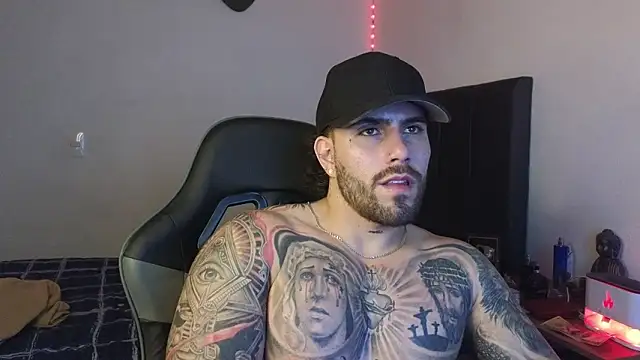 Ades_Lowe live sex cam