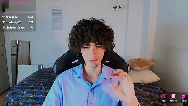 Nude_Boy18 live sex cam