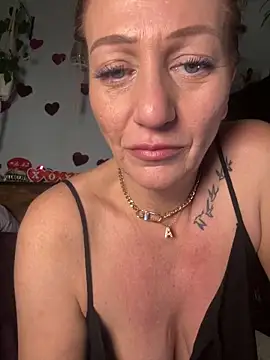 TheSweetestFknSlut's cam snapshot