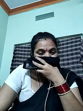 bhavyasri_55's cam snapshot