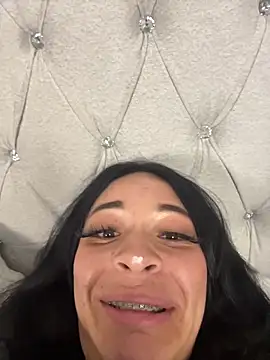 cristal__violetaa's cam snapshot