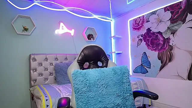 nicol_ross19's cam snapshot