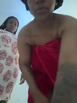 Boneca25 live sex cam