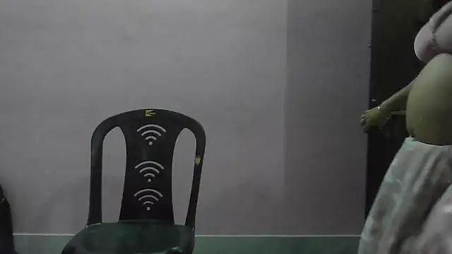 cute_lailaa's cam snapshot