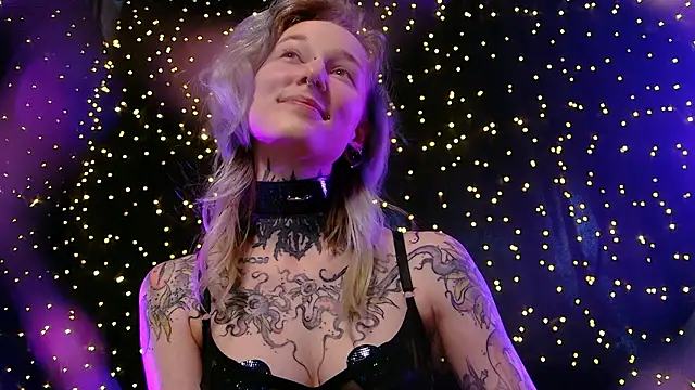 Littlespacemouse live sex cam