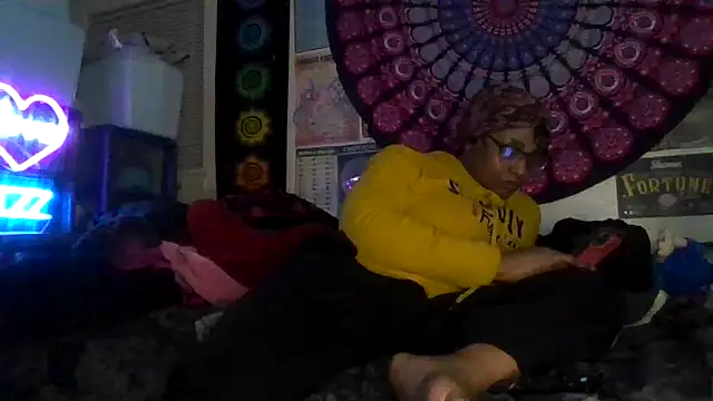 GardeniaFields live sex cam