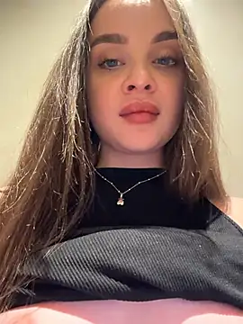 KristiRich live sex cam