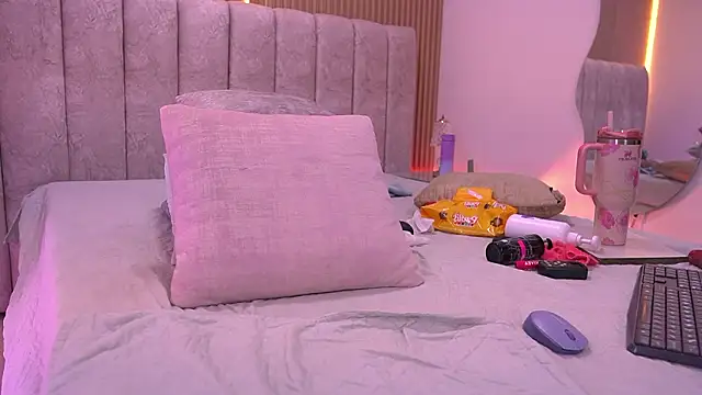 violeta_aroca live sex cam