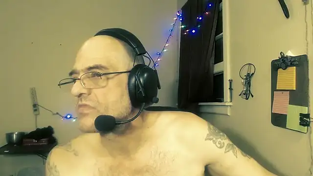 MrBigginTX's cam snapshot