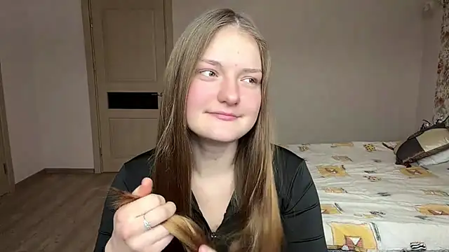 Milayouknow's cam snapshot