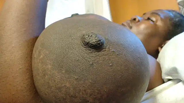 titi_fiesta's cam snapshot