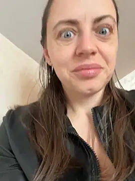 ladywithbigass's cam snapshot