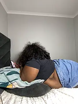 MissLola27's cam snapshot