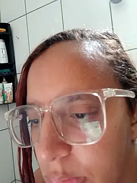 AliceRuivinha2 live sex cam