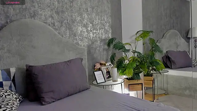 LisaCroft's cam snapshot