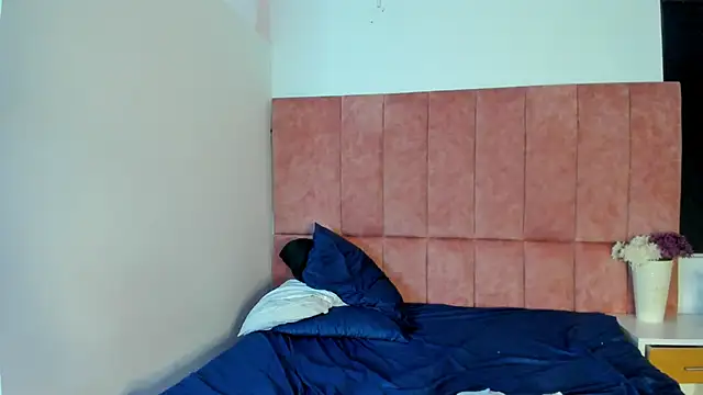 HellAndDante_'s cam snapshot