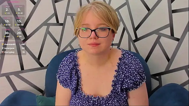 Lauraaa_Smith's cam snapshot