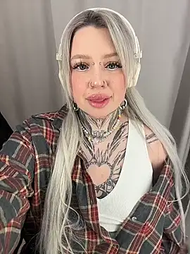 Chiibi's cam snapshot