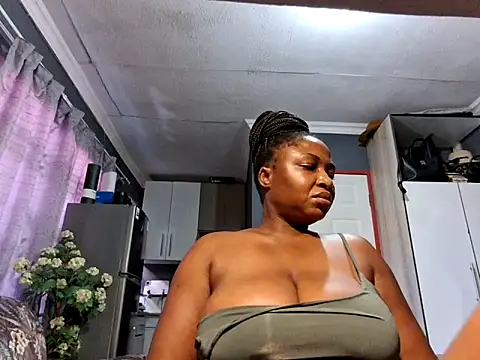 EbonyRose9's cam snapshot