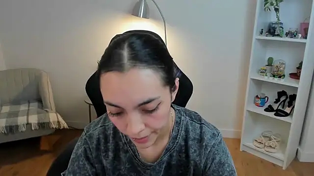 _BellaEvans_'s cam snapshot