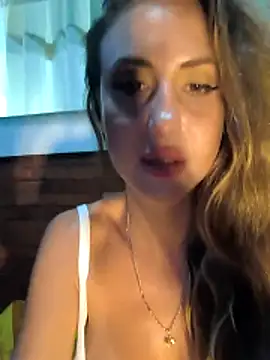 Bella-Grace's cam snapshot