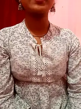 pari_rani7's cam snapshot