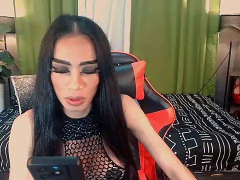 VeshtidaTS live sex cam