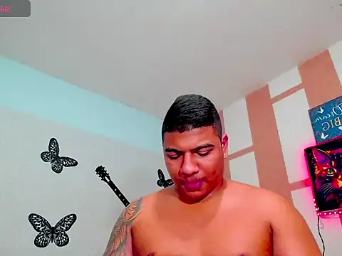 BradKamil's cam snapshot