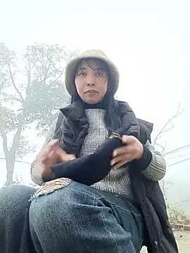 emaame68 live sex cam