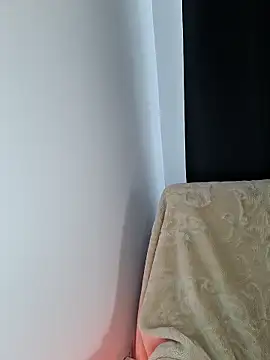 AbellaDesiree live sex cam