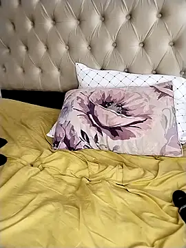 CuteBootyBae's cam snapshot